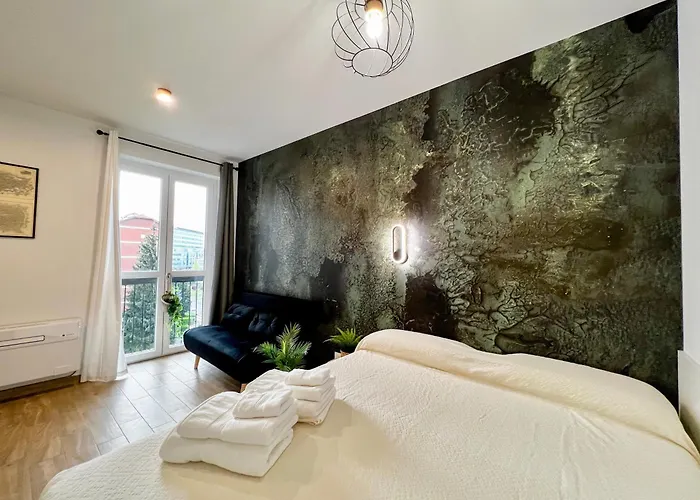 Repetti Suites - Two Adjacent & Independent Apartments 10 Minutes To Milan City Centre & Linate Airport