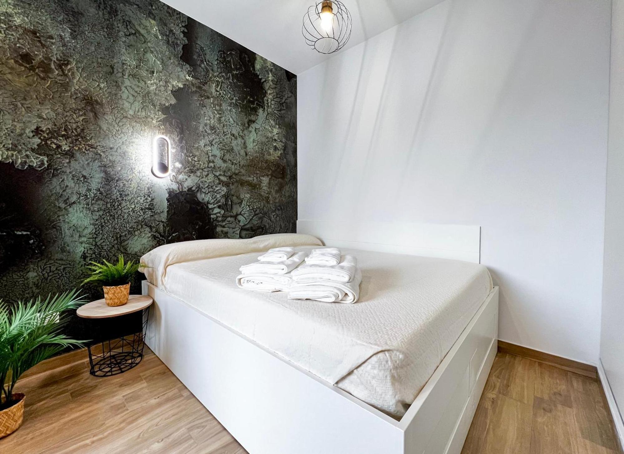 Appartement Repetti - Two Adjacent & Independent 10 Minutes To Centre & Linate Airport *